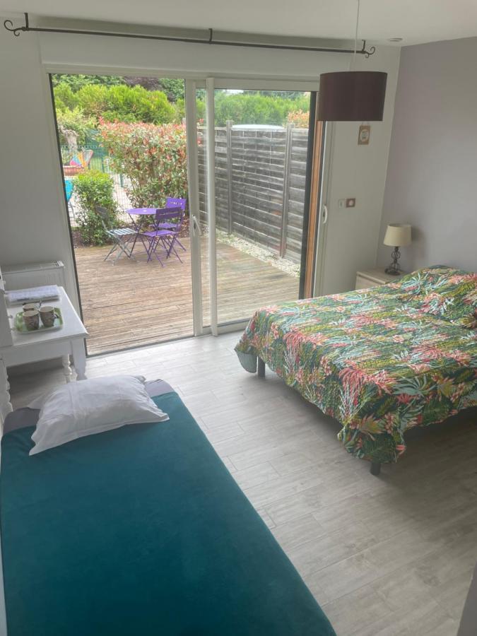 Les Abris Du Chateau Mer Bagian luar foto